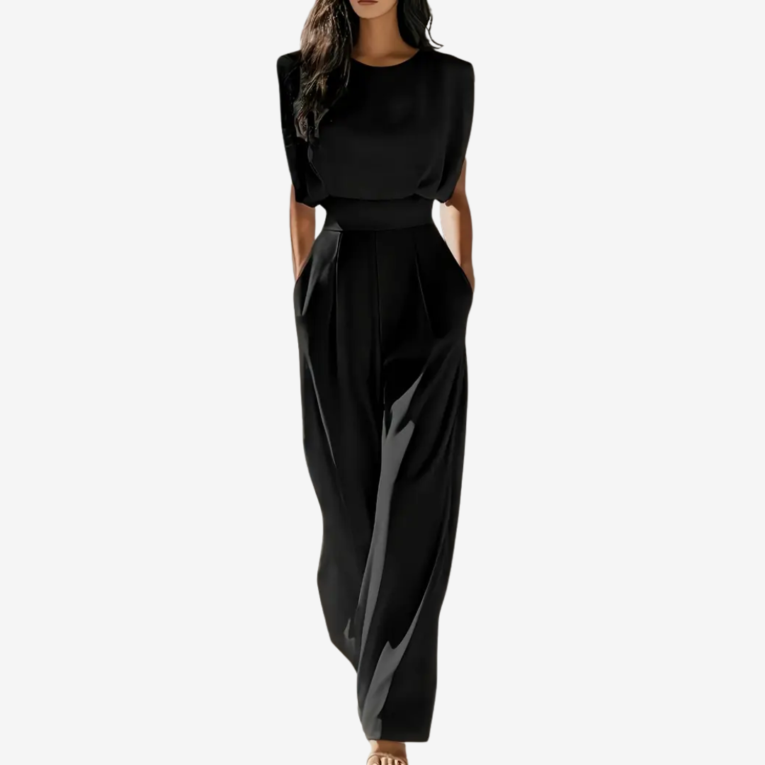 Ariia™ Jumpsuit med belte