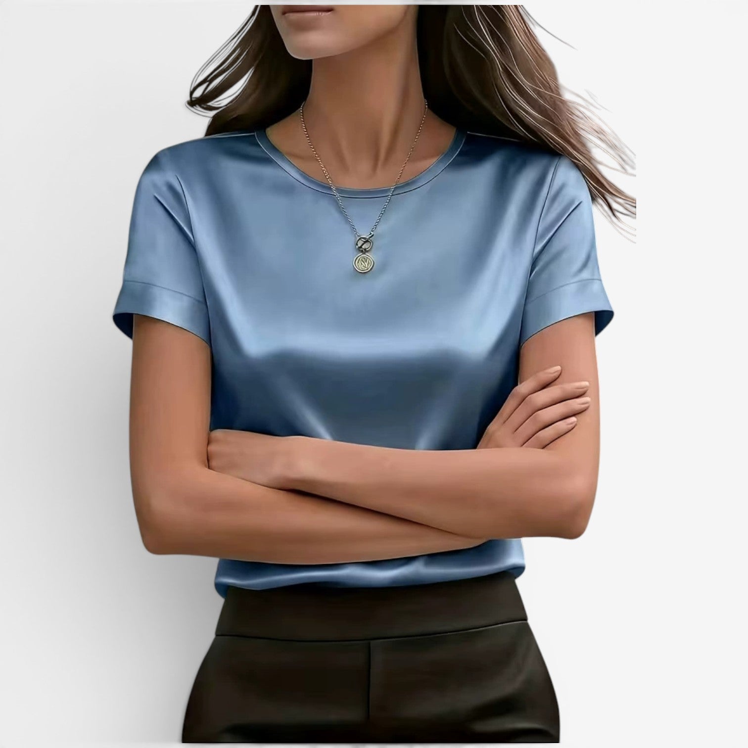 Adina™ Elegant t-skjorte i sateng