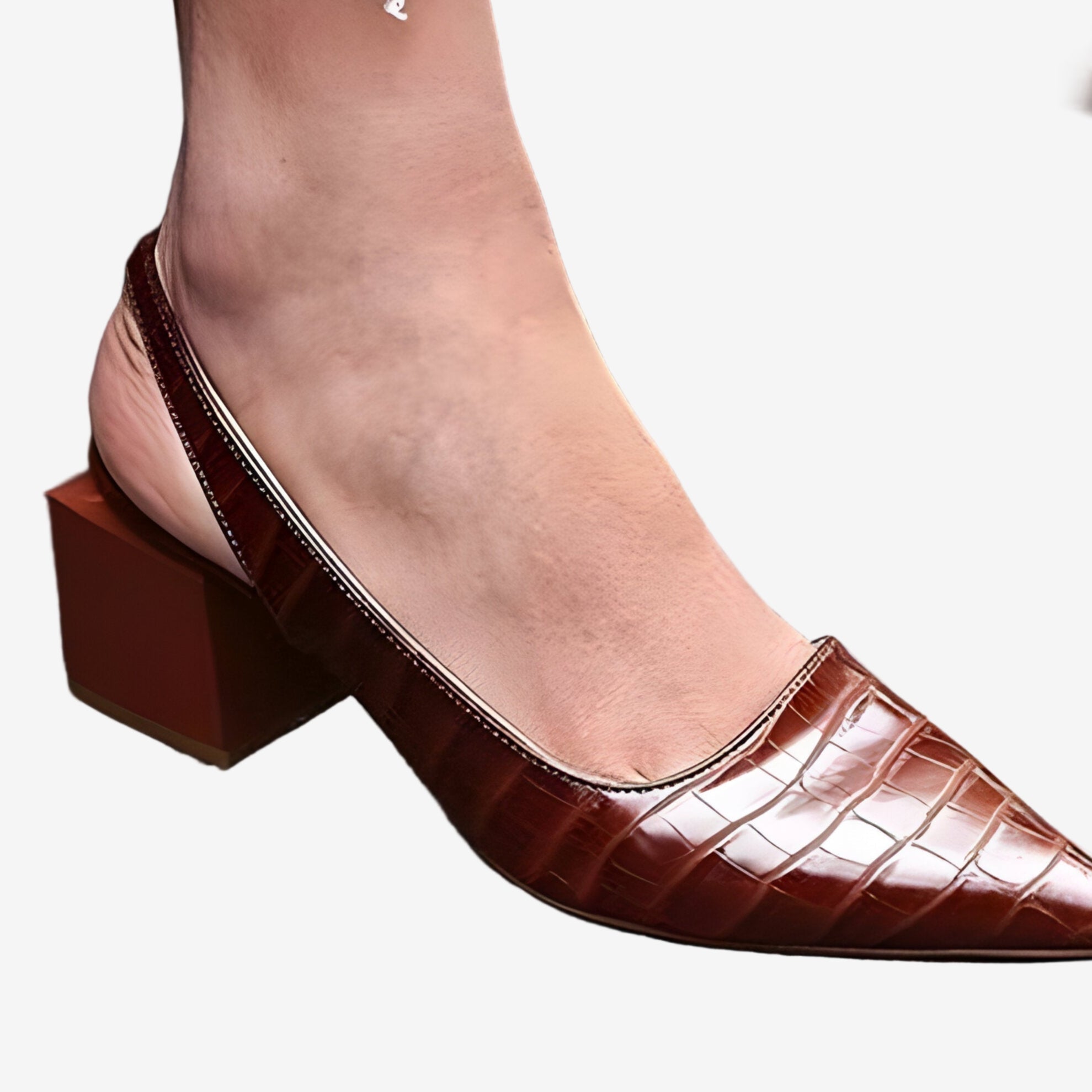 Lynn™ Ankle strap pumps