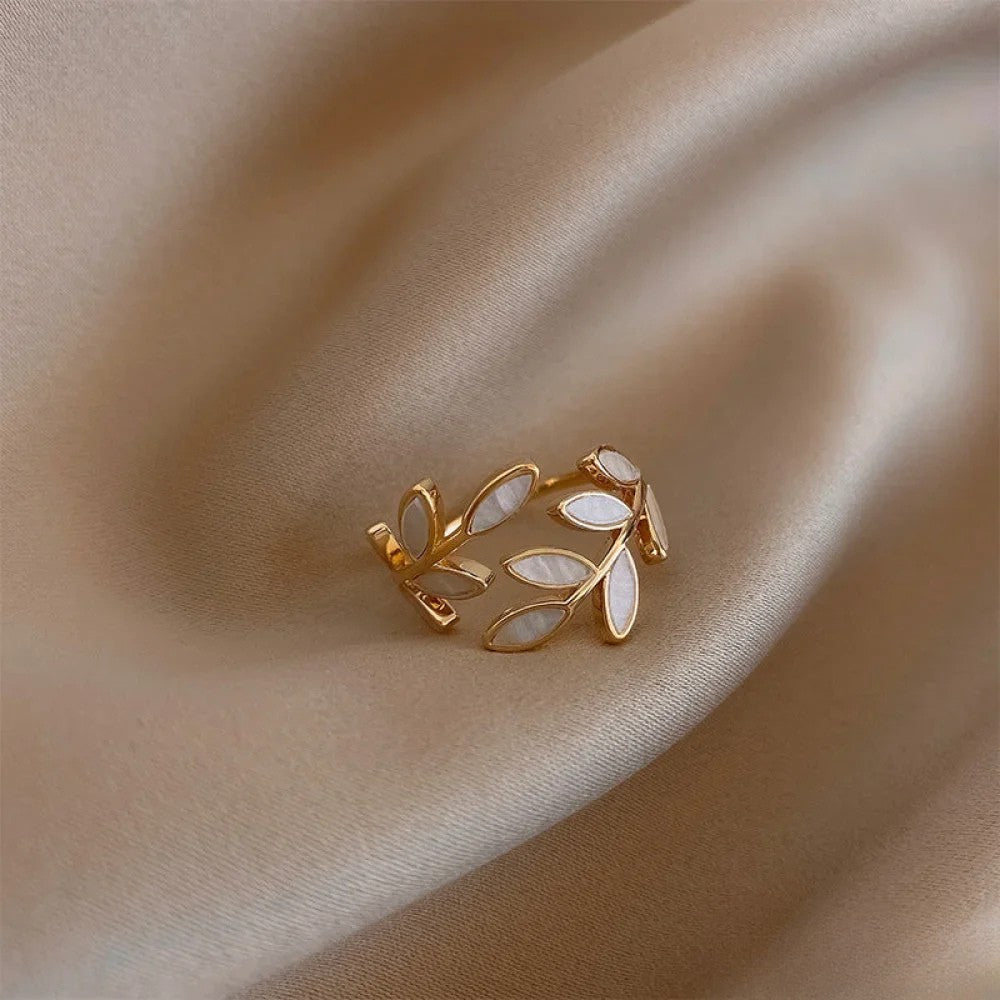 Issabeau™ Justerbar bladverk ring