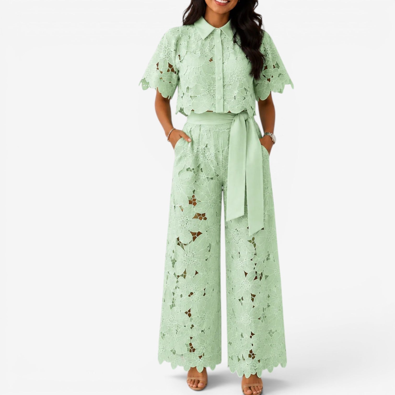 Gretchen™ Brodert blondesett