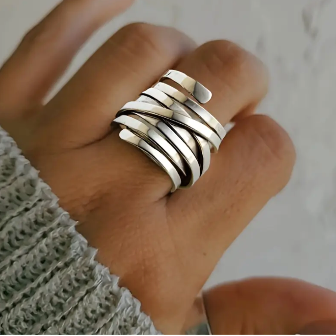 Ariane™ Spiral ring