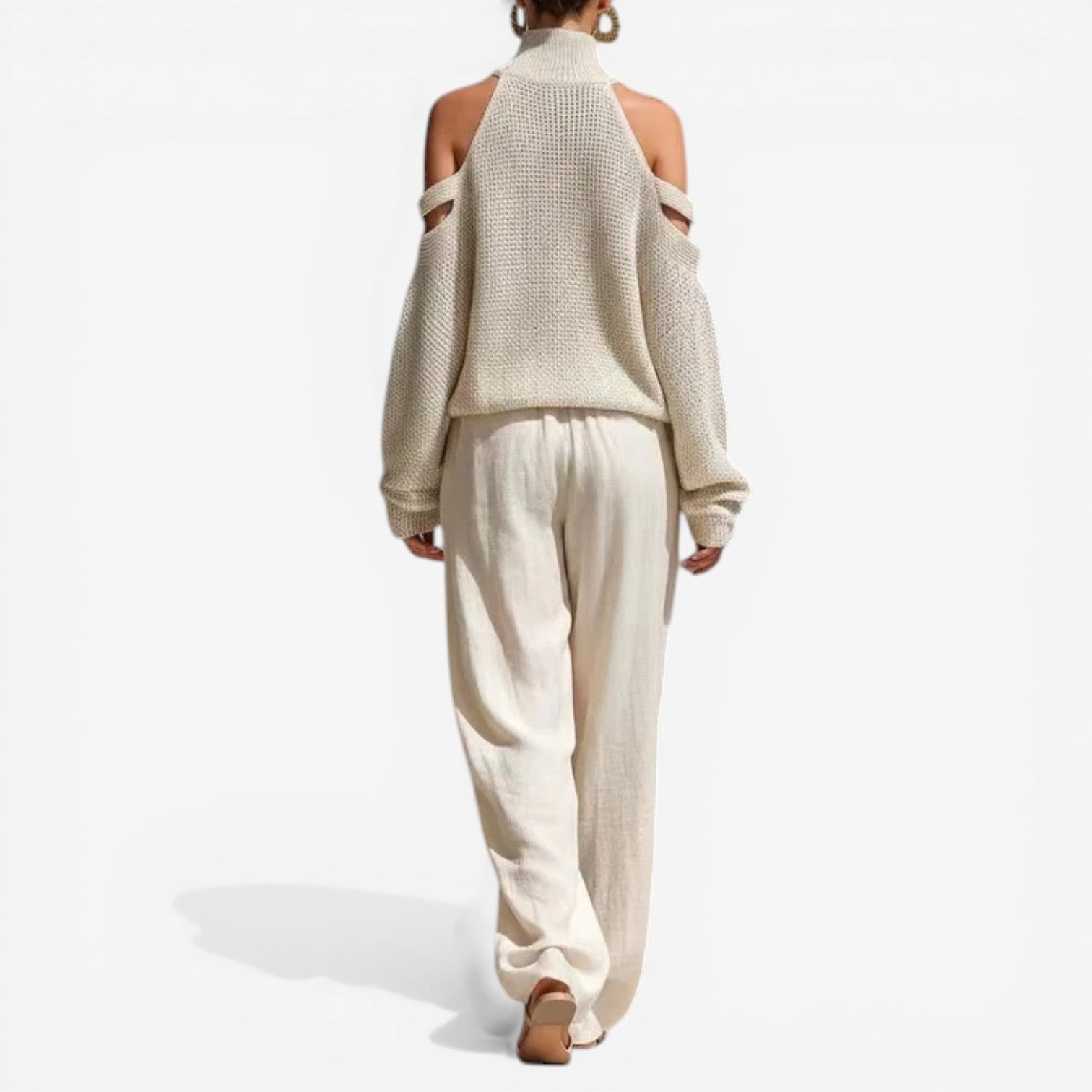 Neri™ Myk cut out genser